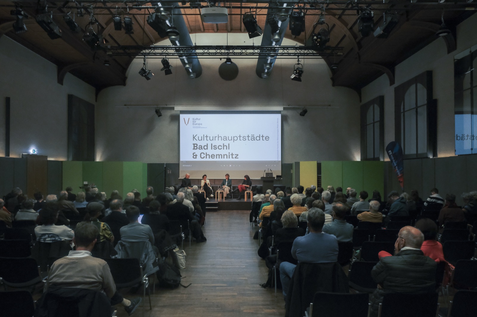 Podium Panel